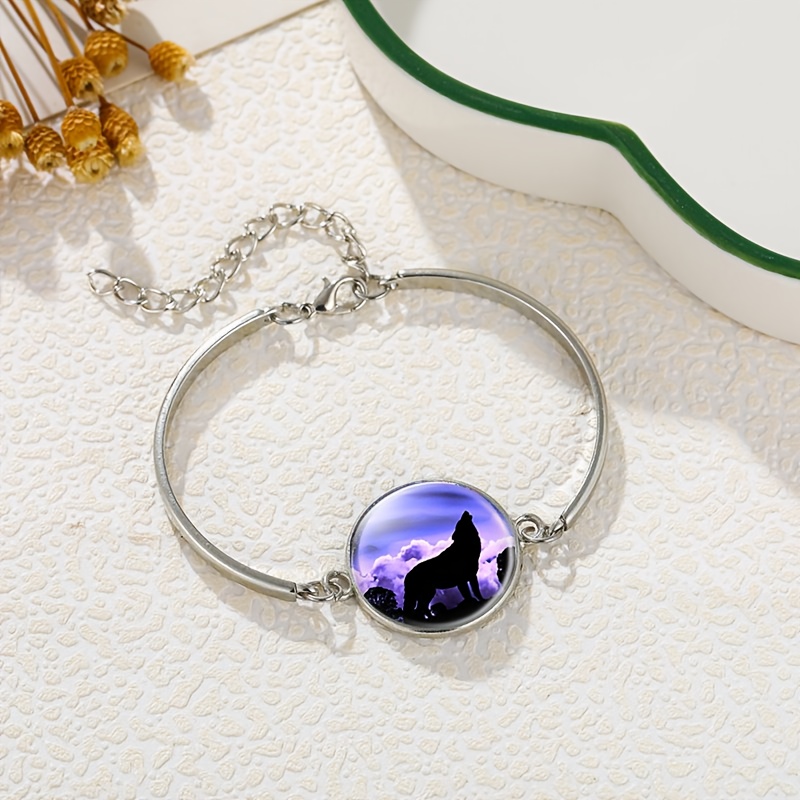 Wolf Shadow Silhouette Art Circular Pattern Bracelet